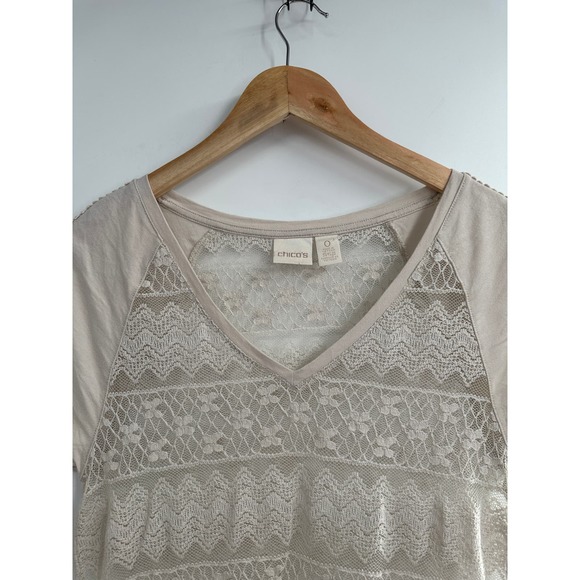 Chico's Light Tan V Neck Lace Sheer Short Sleeve Top Size 0 - Picture 7 of 10